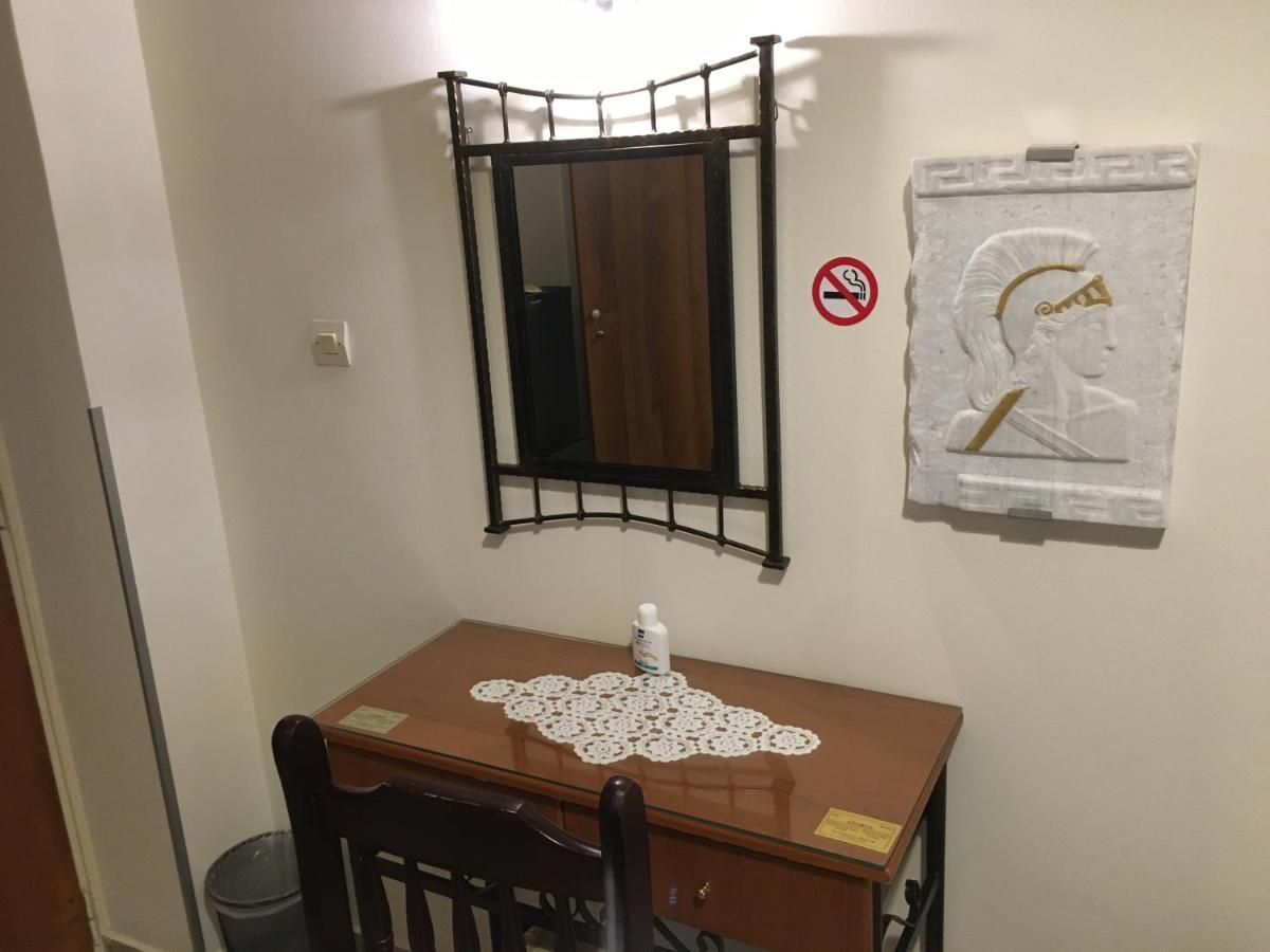 Hotel George 칼라마타 외부 사진